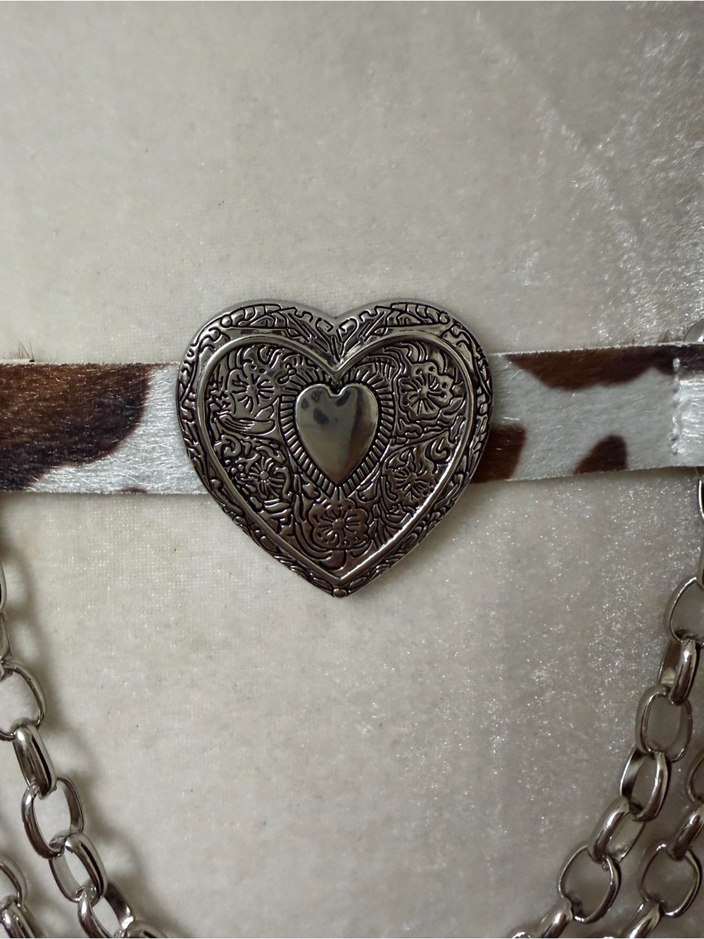 Haute Hippie Cow Print faux fur Hair-on-Hide Heart Chain Belt NWT - Picture 5 of 13